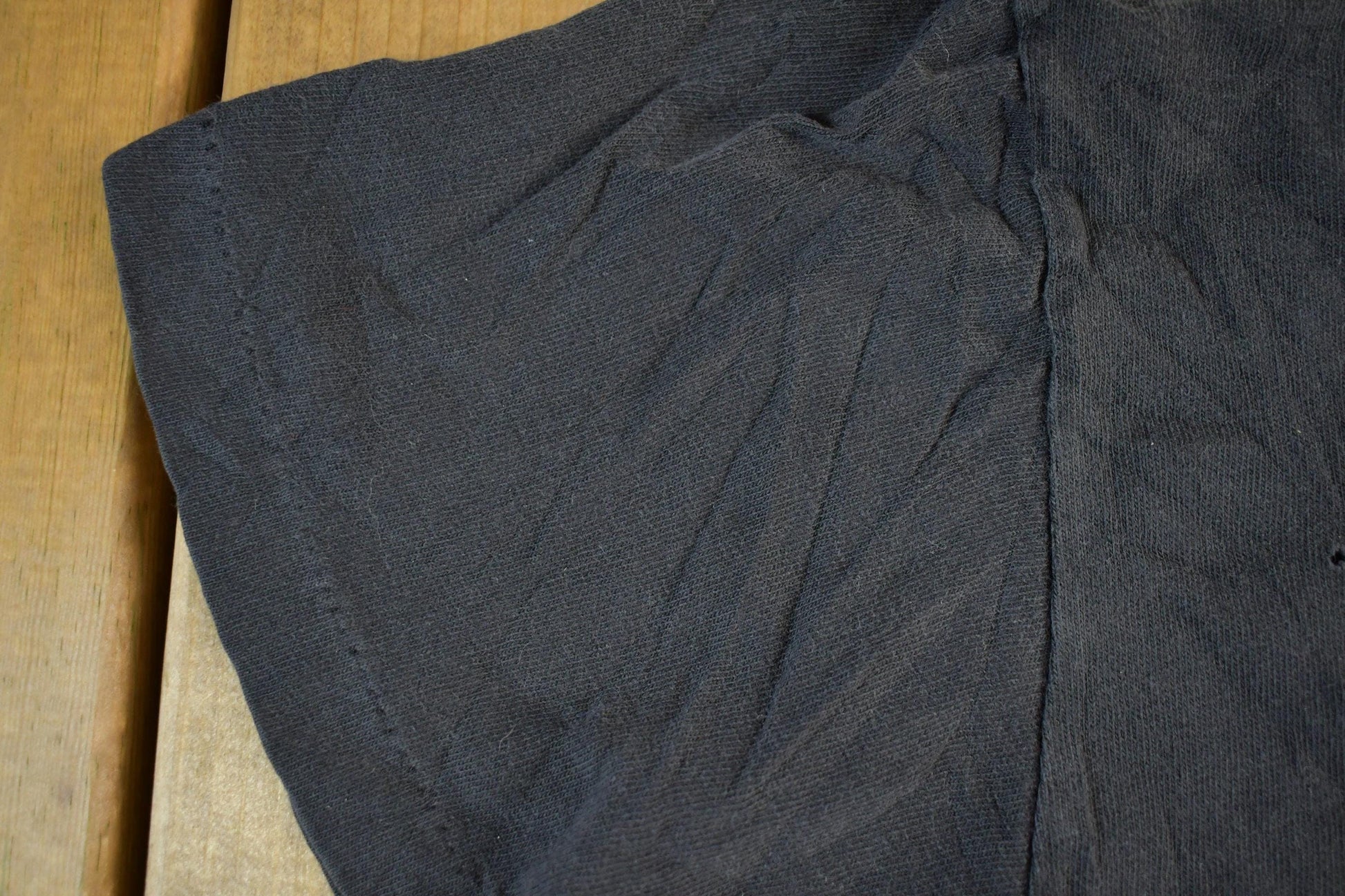 Vintage 1990s Orlando Magic Graphic T-Shirt Youth Medium from propervintagecanada