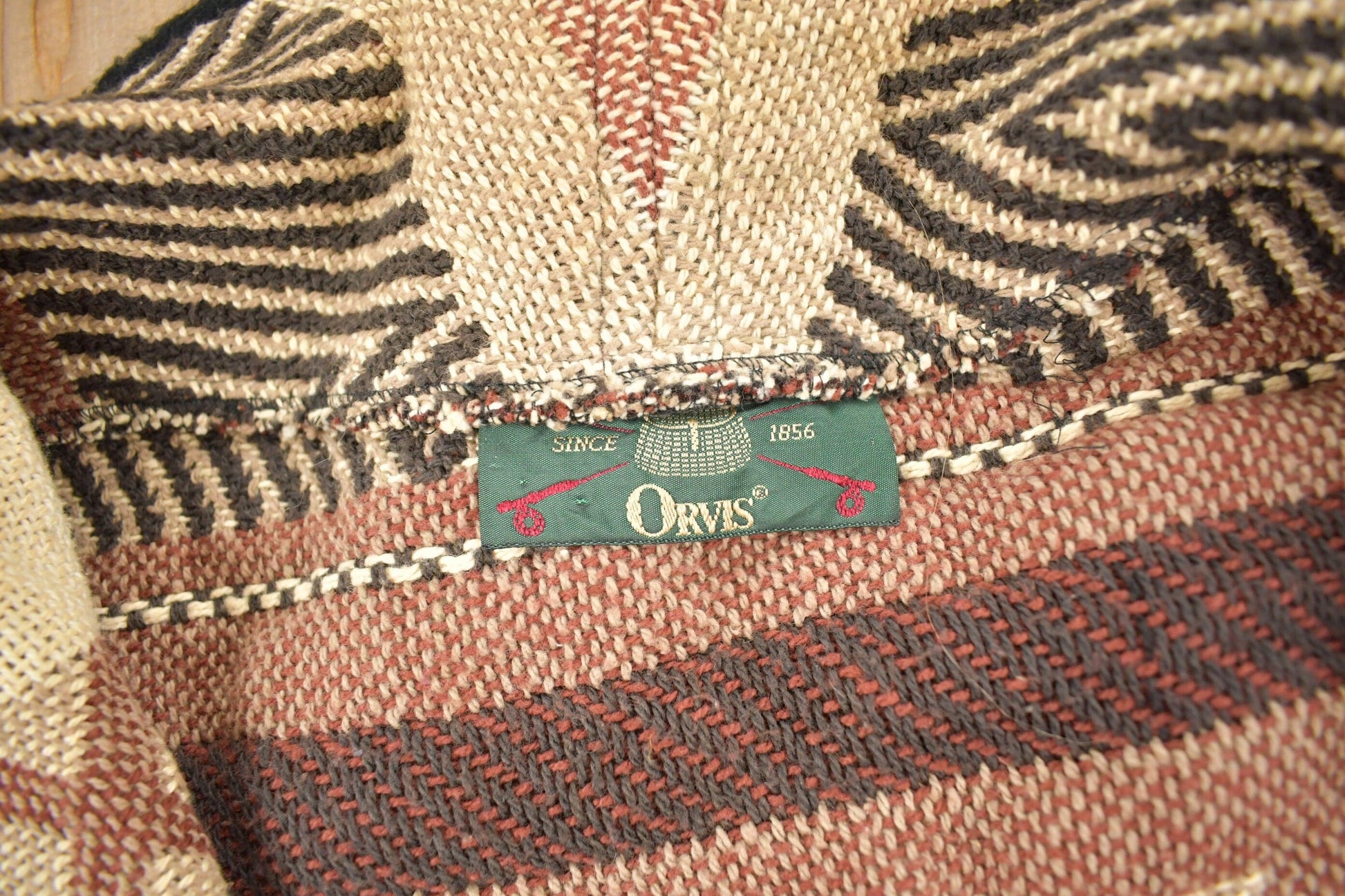Vintage 1990s Orvis Button Up Carpet Jacket Men's Large from propervintagecanada