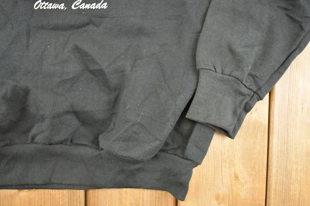 Vintage 1990s Ottawa Canada Souvenir Crewneck Sweatshirt Men's L from propervintagecanada