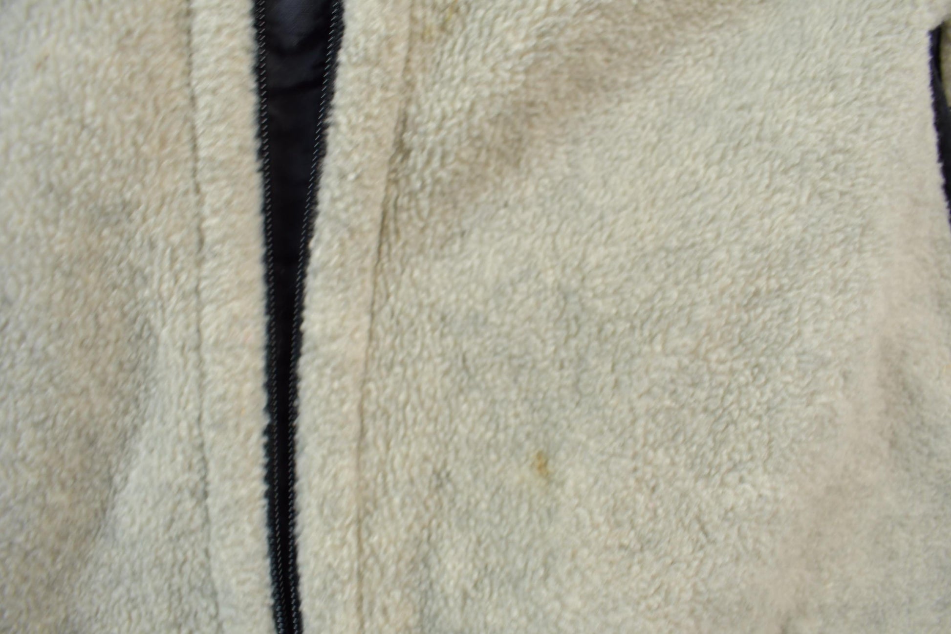 Vintage 1990s Outersport Zip Up Beige Fleece Sweater Men's L from propervintagecanada