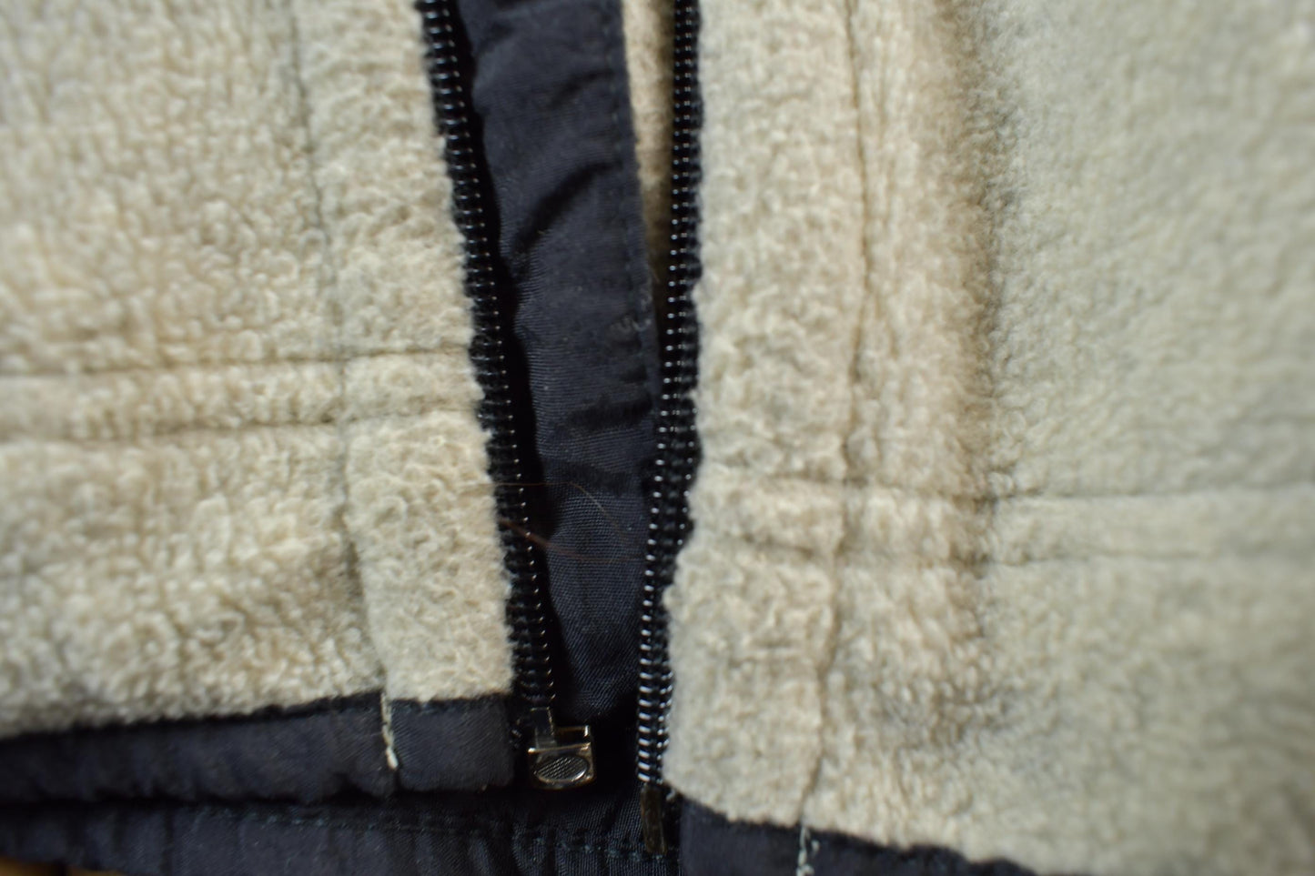 Vintage 1990s Outersport Zip Up Beige Fleece Sweater Men's L from propervintagecanada