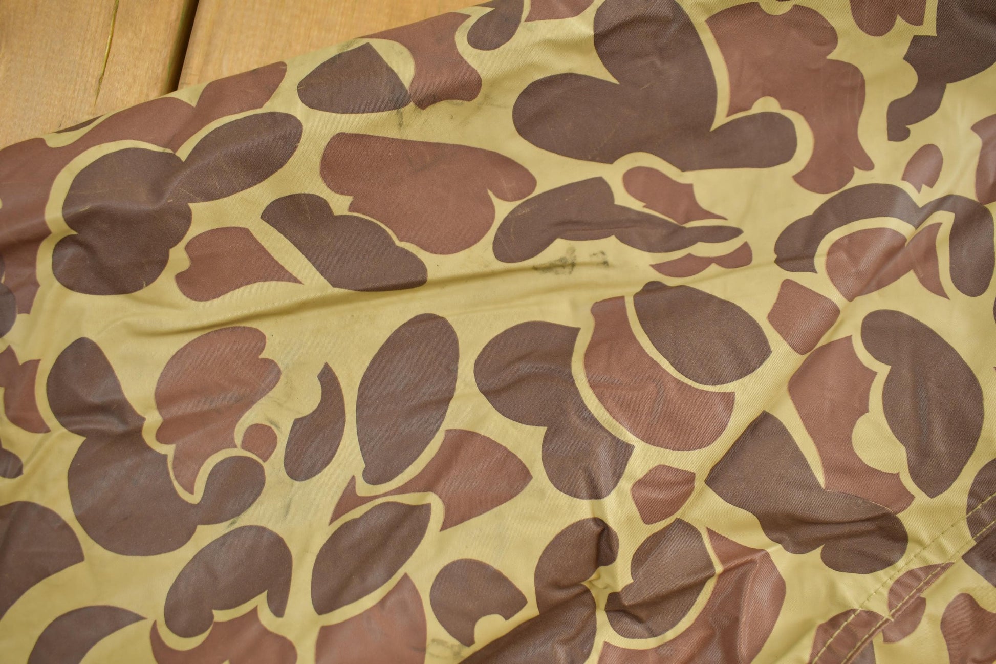 Vintage 1990s Ozark Trail Duck Camo Jacket Men's Large from propervintagecanada
