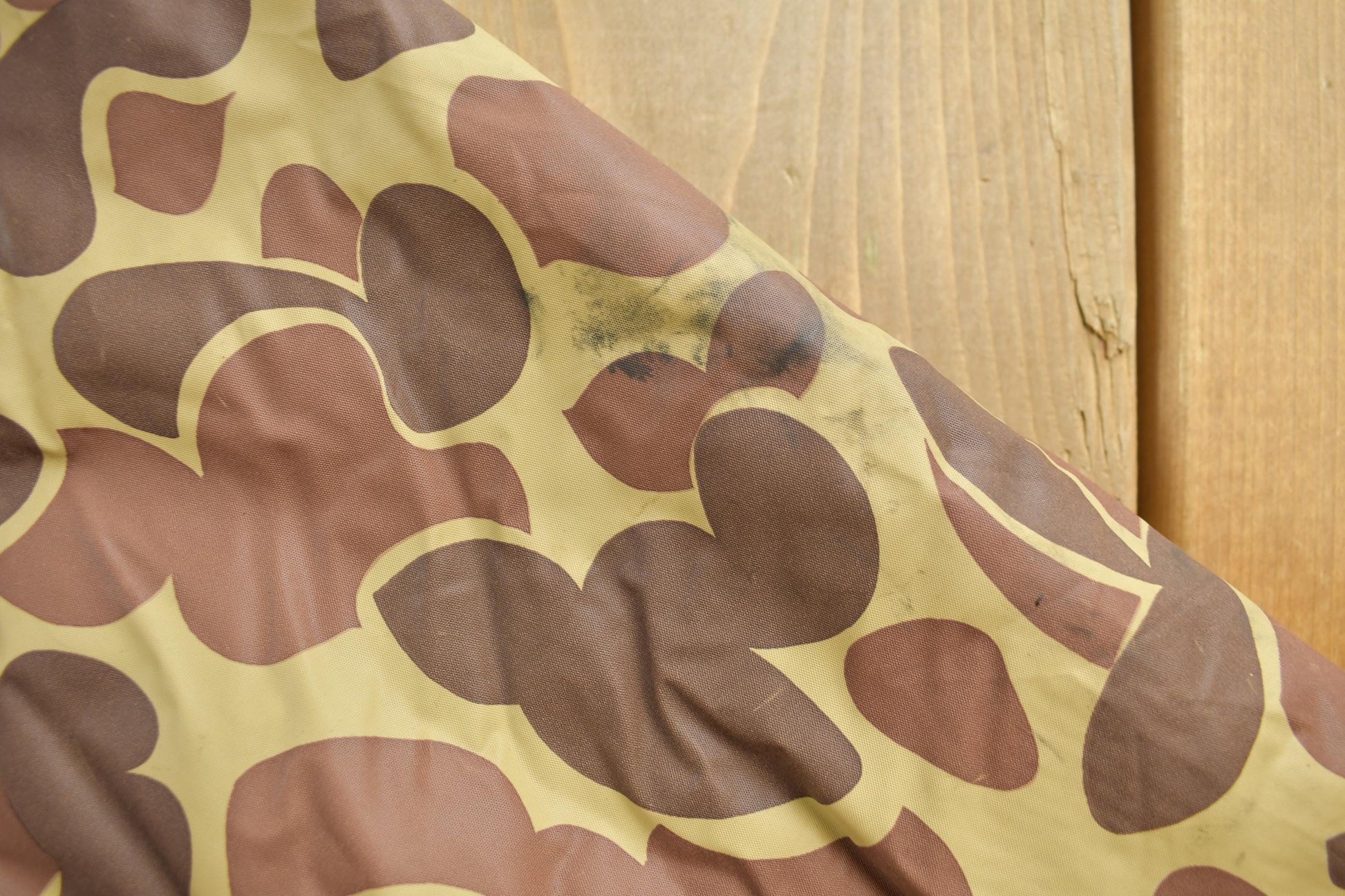 Vintage 1990s Ozark Trail Duck Camo Jacket Men's Large from propervintagecanada