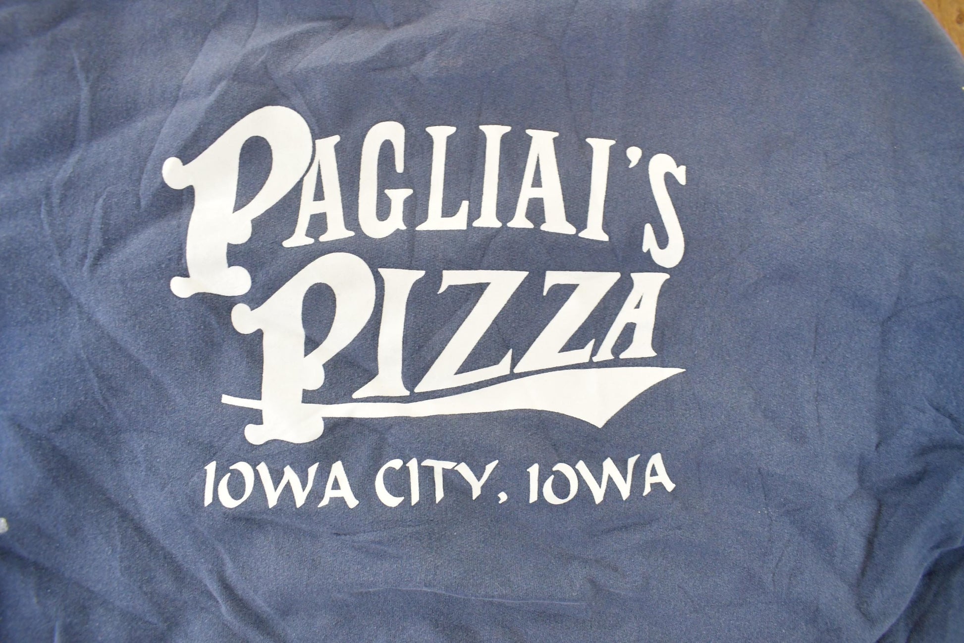 Vintage 1990s Pagliai's Pizza Promo Crewneck Sweatshirt Men's L from propervintagecanada