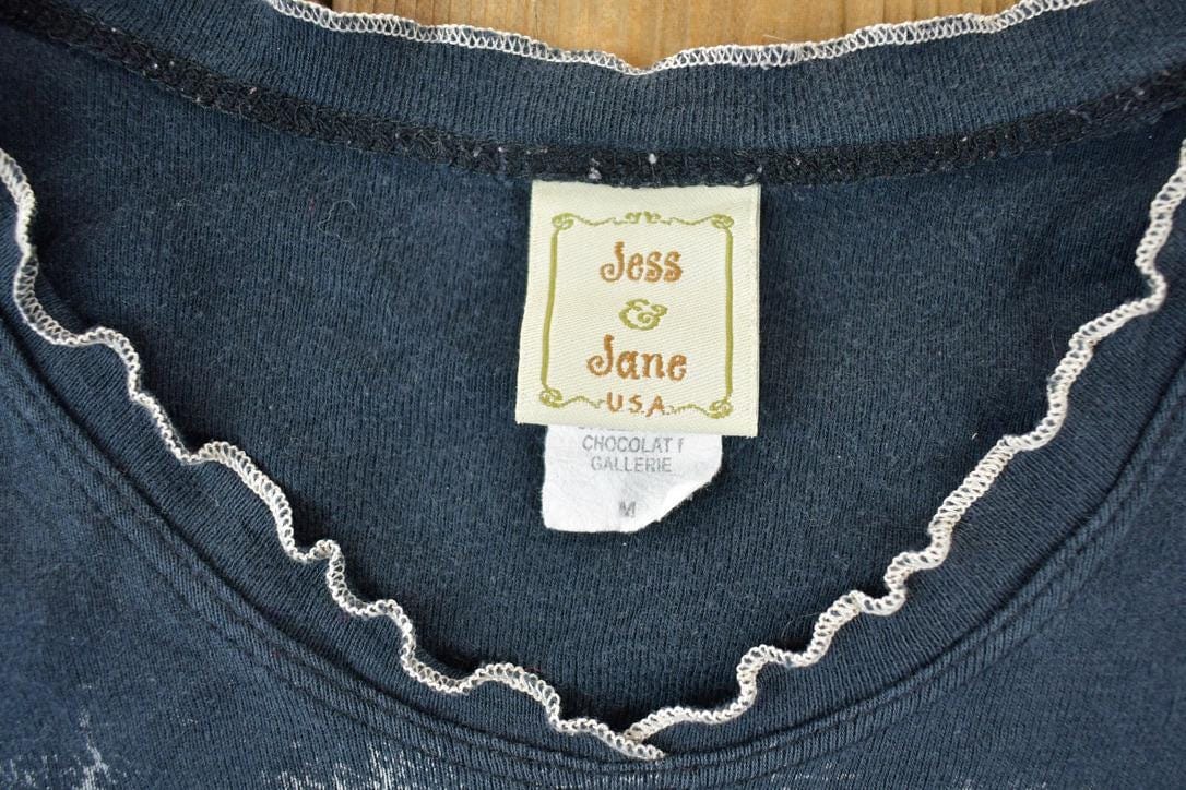 Vintage 1990s Paris AOP Souvenir Single Stitch Graphic Print T-Shirt Women's XS-S from propervintagecanada