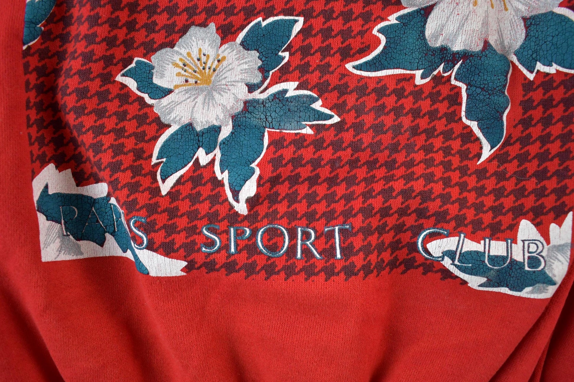 Vintage 1990s Paris Sport Club Christmas Crewneck Sweatshirt Mens L from propervintagecanada