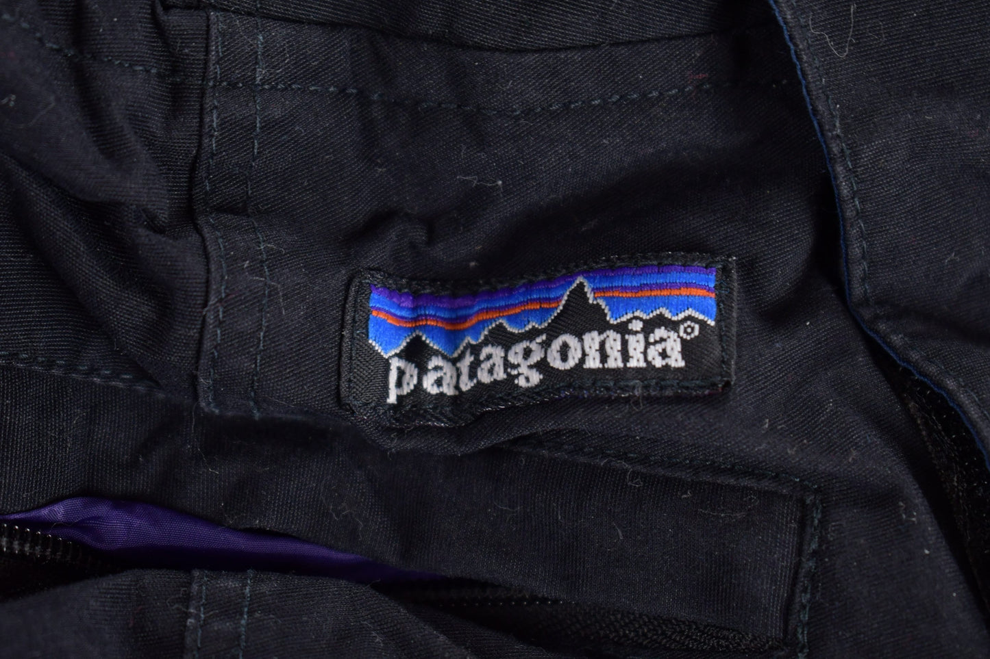 Vintage 1990s Patagonia Black Snow Pants Men's 30 x 26 from propervintagecanada