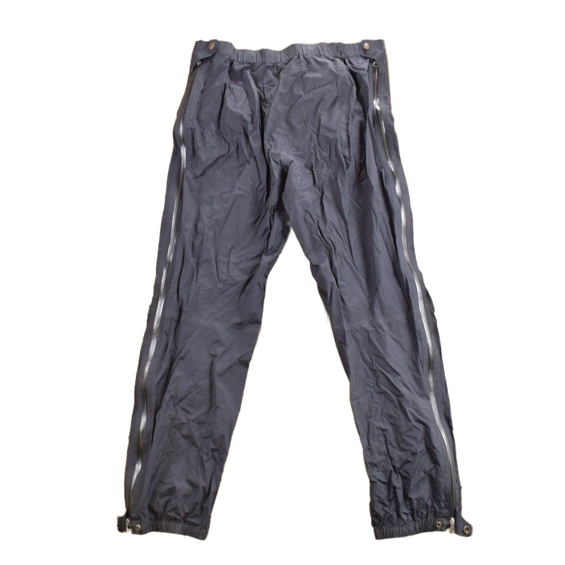 Vintage 1990s Patagonia Black Snow Pants Men's 34 x 30 from propervintagecanada
