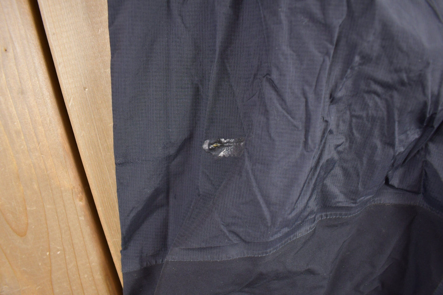 Vintage 1990s Patagonia Black Snow Pants Men's 34 x 30 from propervintagecanada