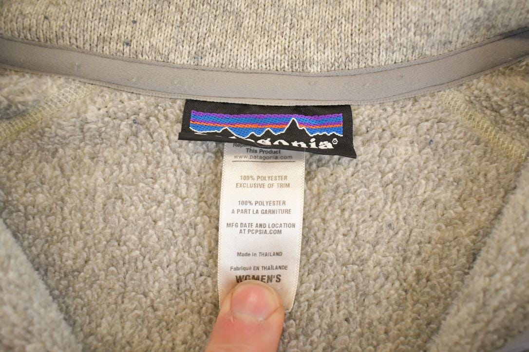 Vintage 1990s Patagonia Fleece Full Zip Sweater Women's S from propervintagecanada