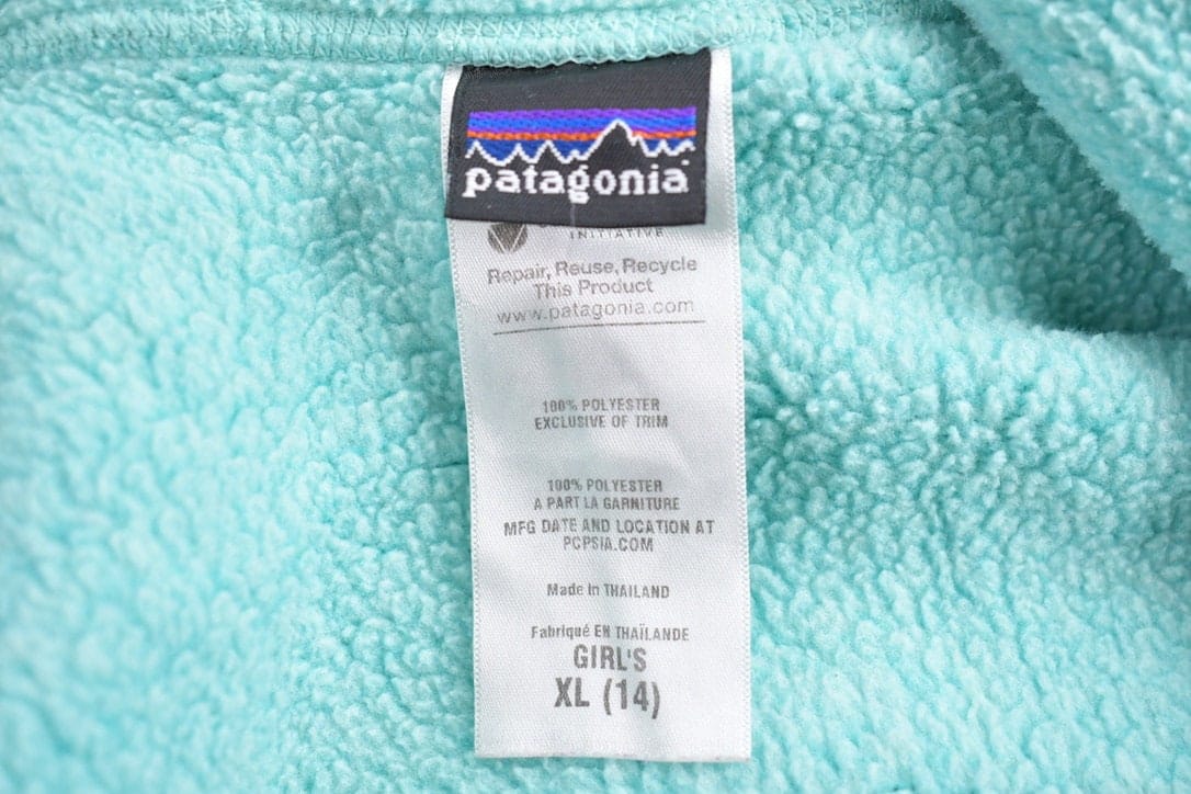 Vintage 1990s Patagonia Fleece Lined Girls Hoodie Men's 3XL from propervintagecanada