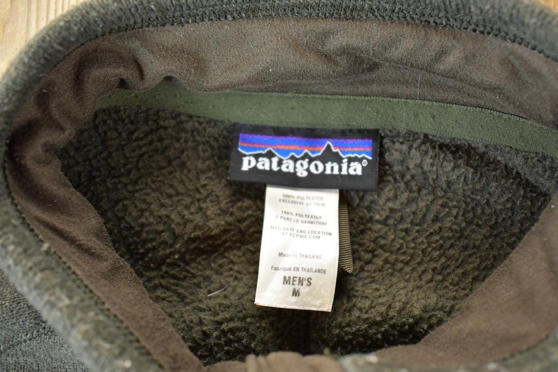 Vintage 1990s Patagonia Fleece Outdoorsman Sweater Men's Large from propervintagecanada