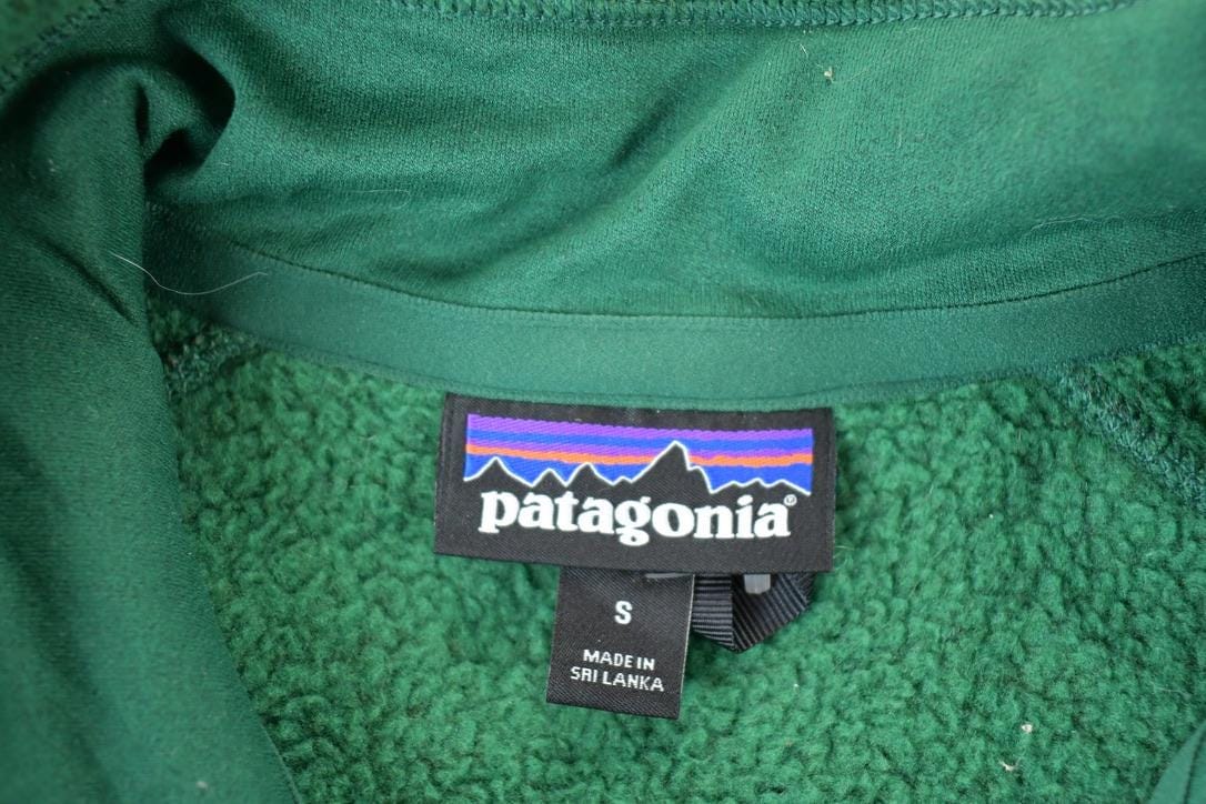 Vintage 1990s Patagonia Fleece Outdoorsman Sweater Vest Men's Small from propervintagecanada