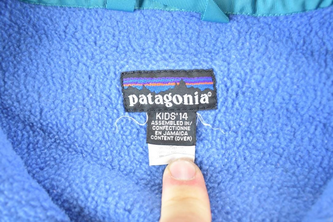 Vintage 1990s Patagonia Fleece Outdoorsman Sweater Youth L from propervintagecanada