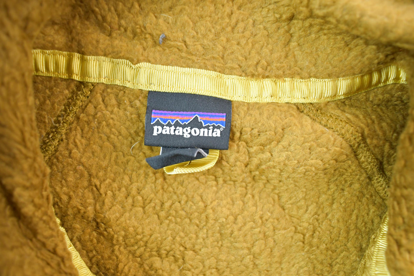 Vintage 1990s Patagonia Fleece Sweater Men's Small from propervintagecanada