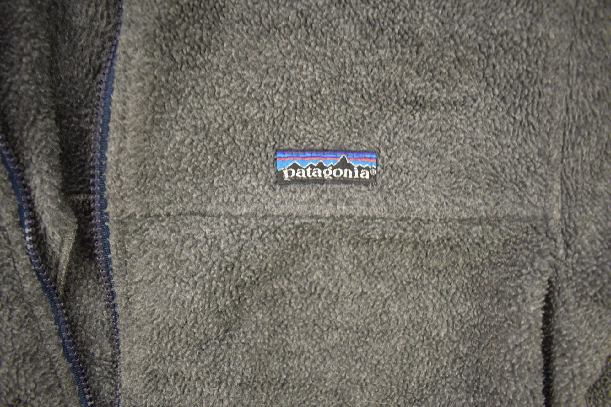 Vintage 1990s Patagonia Full Zip Fleece Sweater Men's Medium from propervintagecanada