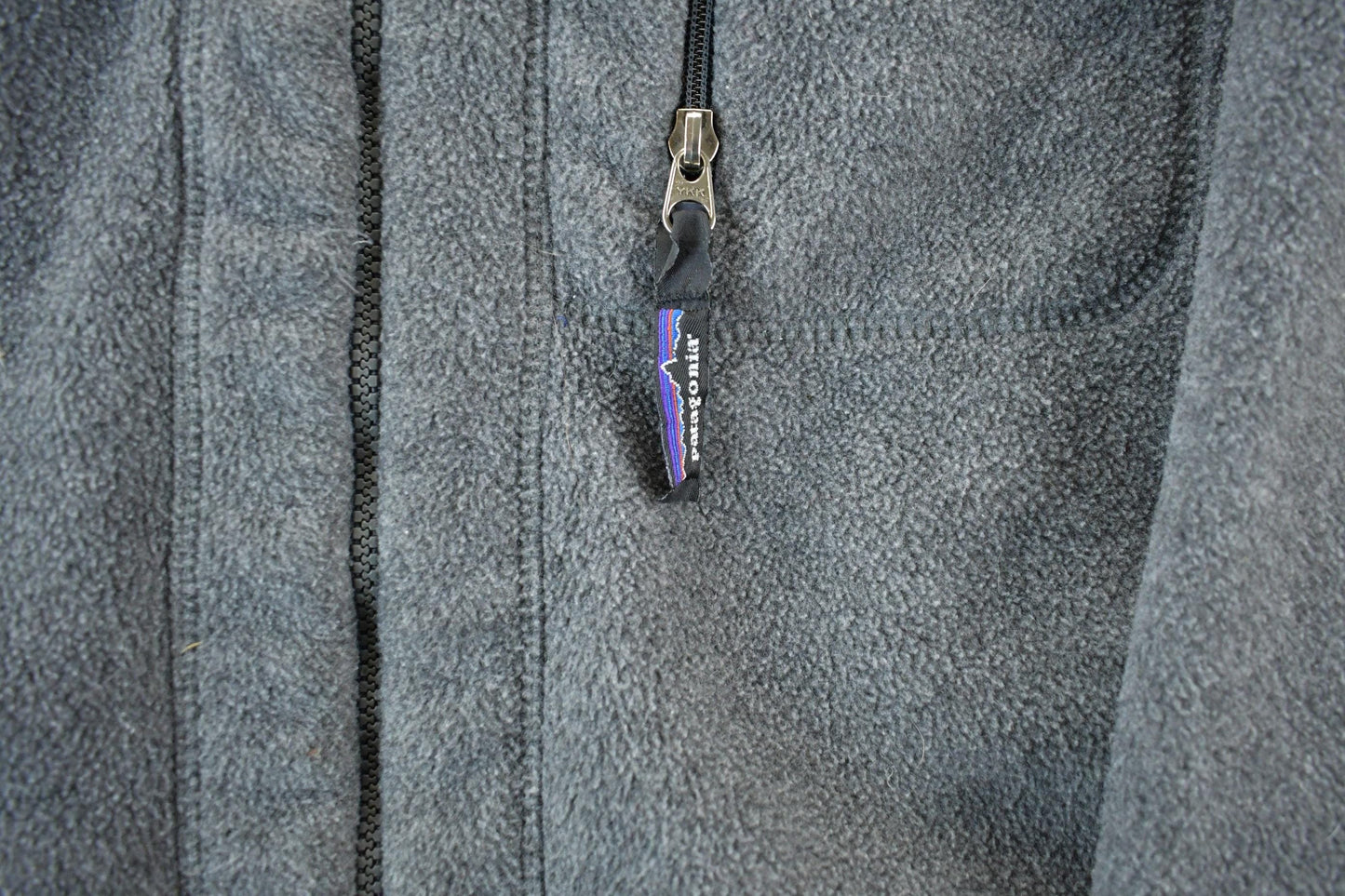 Vintage 1990s Patagonia Gray Full Zip Fleece Sweater Men's L from propervintagecanada