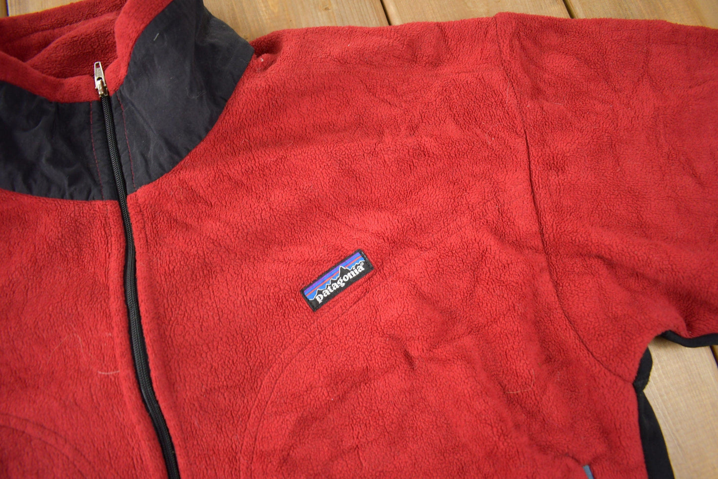Vintage 1990s Patagonia Red Fleece Zip Up Sweater Men's Large from propervintagecanada