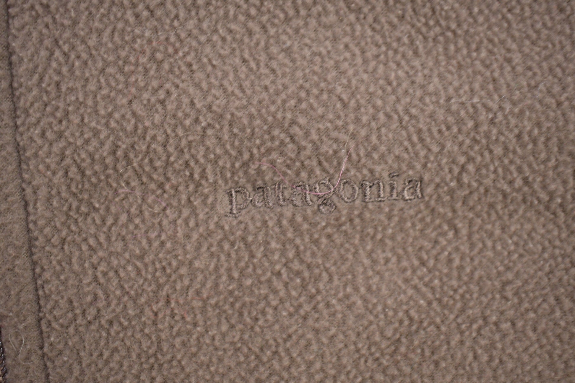 Vintage 1990s Patagonia Sychilla Zip Up Fleece Sweater Men's XS from propervintagecanada