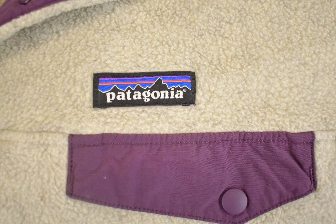 Vintage 1990s Patagonia Synchilla Fleece Sweater Womens M from propervintagecanada