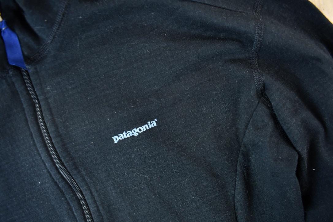 Vintage 1990s Patagonia Synchilla Full Zip Sweater Women's L from propervintagecanada
