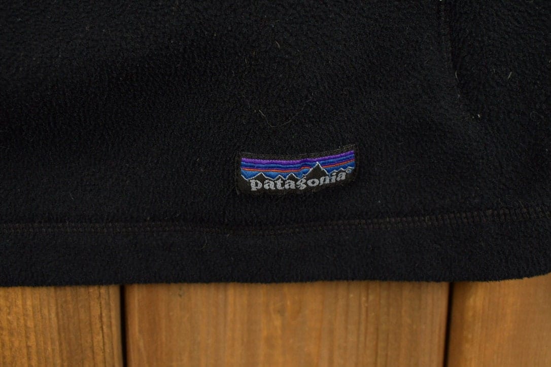 Vintage 1990s Patagonia Synchilla Half Zip Fleece Sweater Men's Medium from propervintagecanada