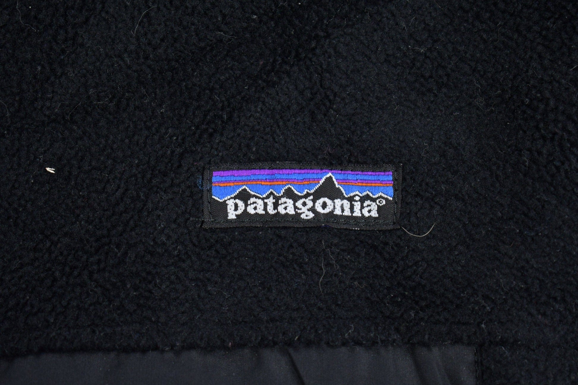 Vintage 1990s Patagonia Synchilla Zip Up Fleece Sweater Men's Large from propervintagecanada