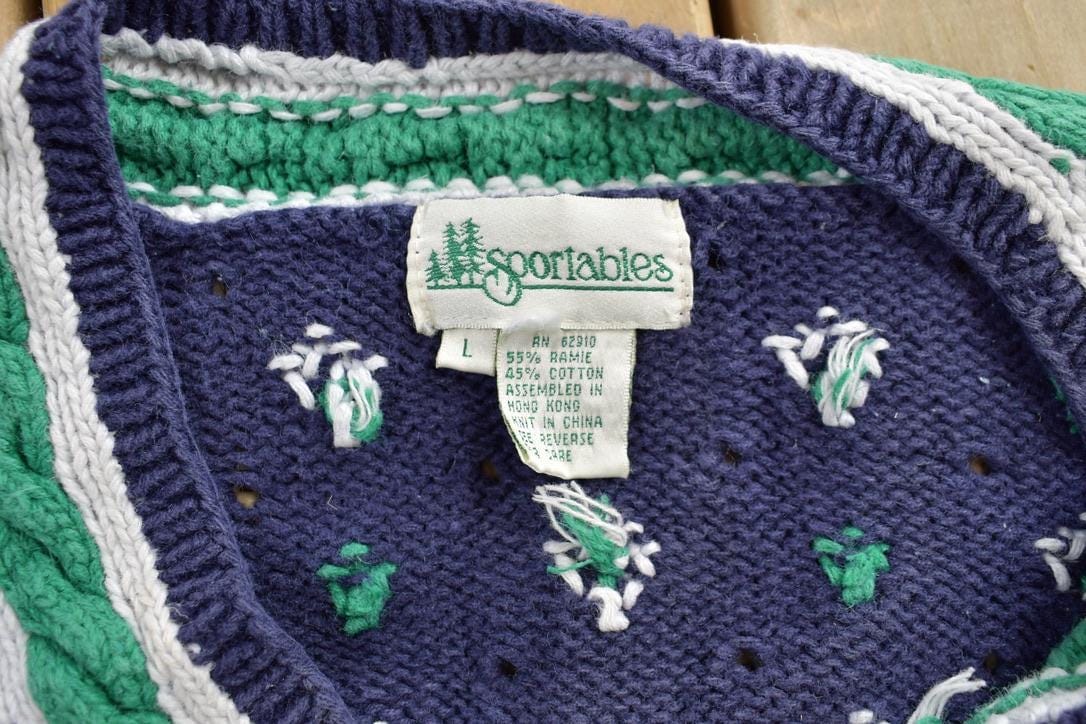 Vintage 1990s Patterned V-Neck Knitted Sweater Women's M from propervintagecanada