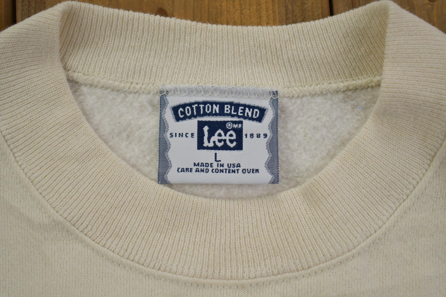 Vintage 1990s "Peace" Embroidered Holiday Style Crewneck Sweater Men's L from propervintagecanada