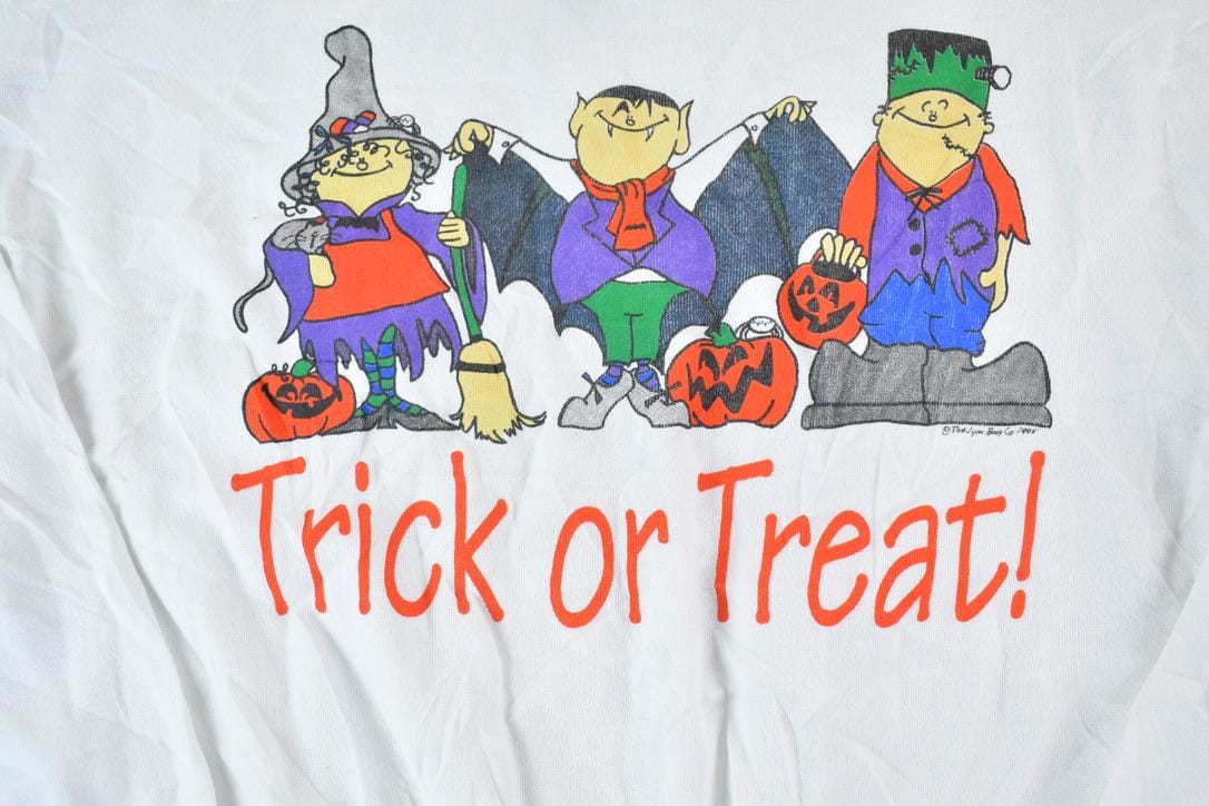 Vintage 1990s Pen & Stitch Deadstock Trick Or Treat Souvenir Crewneck Sweatshirt Made In USA Men's XL from propervintagecanada