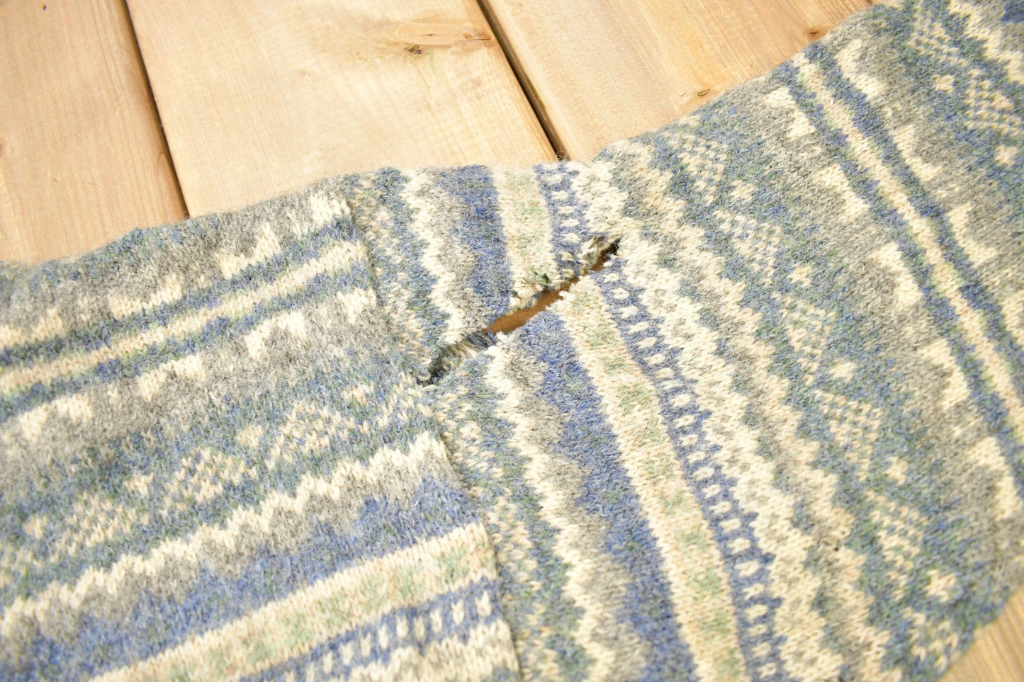 Vintage 1990s Pendleton 100% Virgin Shetland Wool Knitted Crewneck Sweater from propervintagecanada