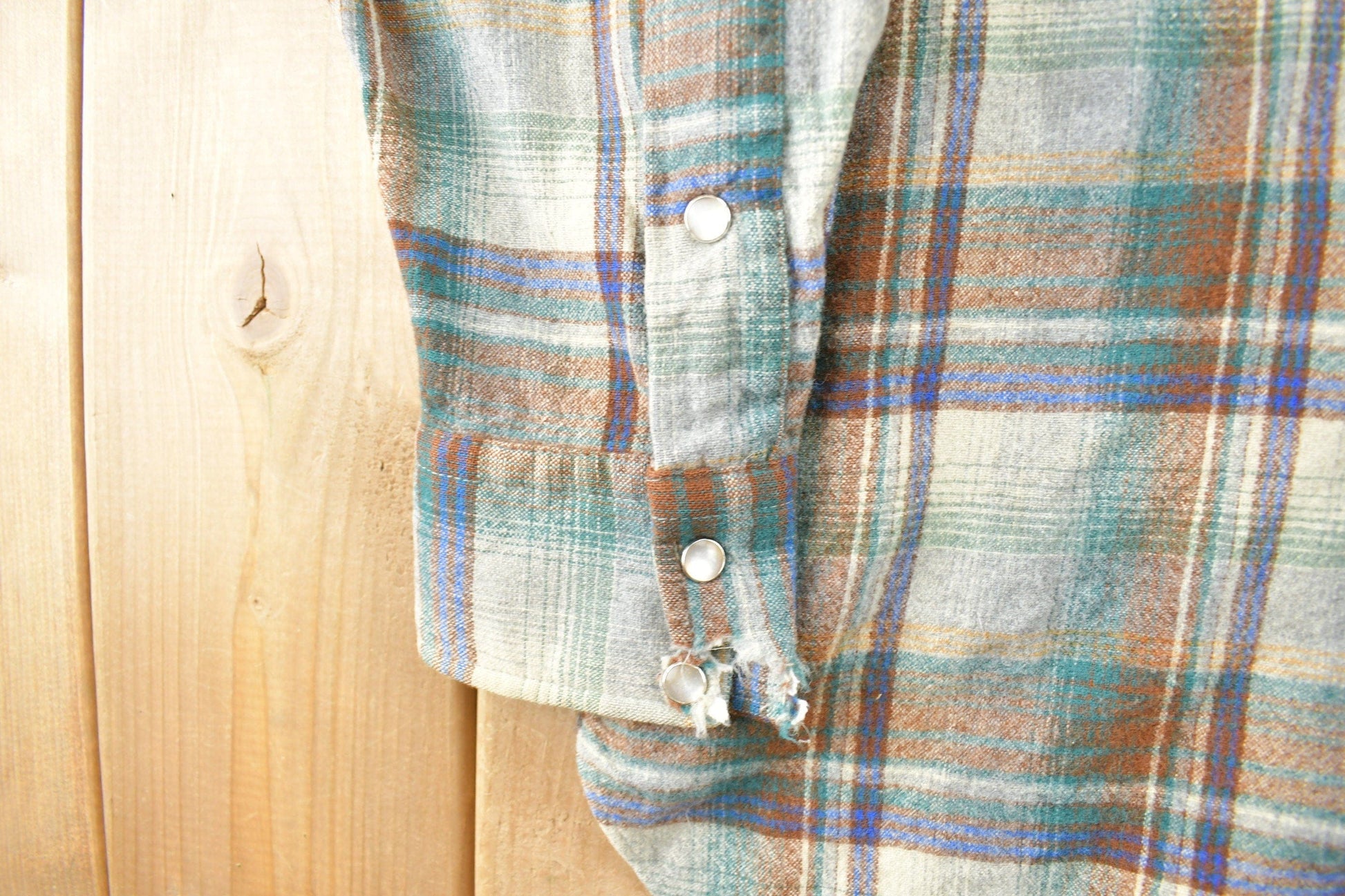 Vintage 1990s Pendleton Plaid Button Up Board Shirt Men's XL from propervintagecanada