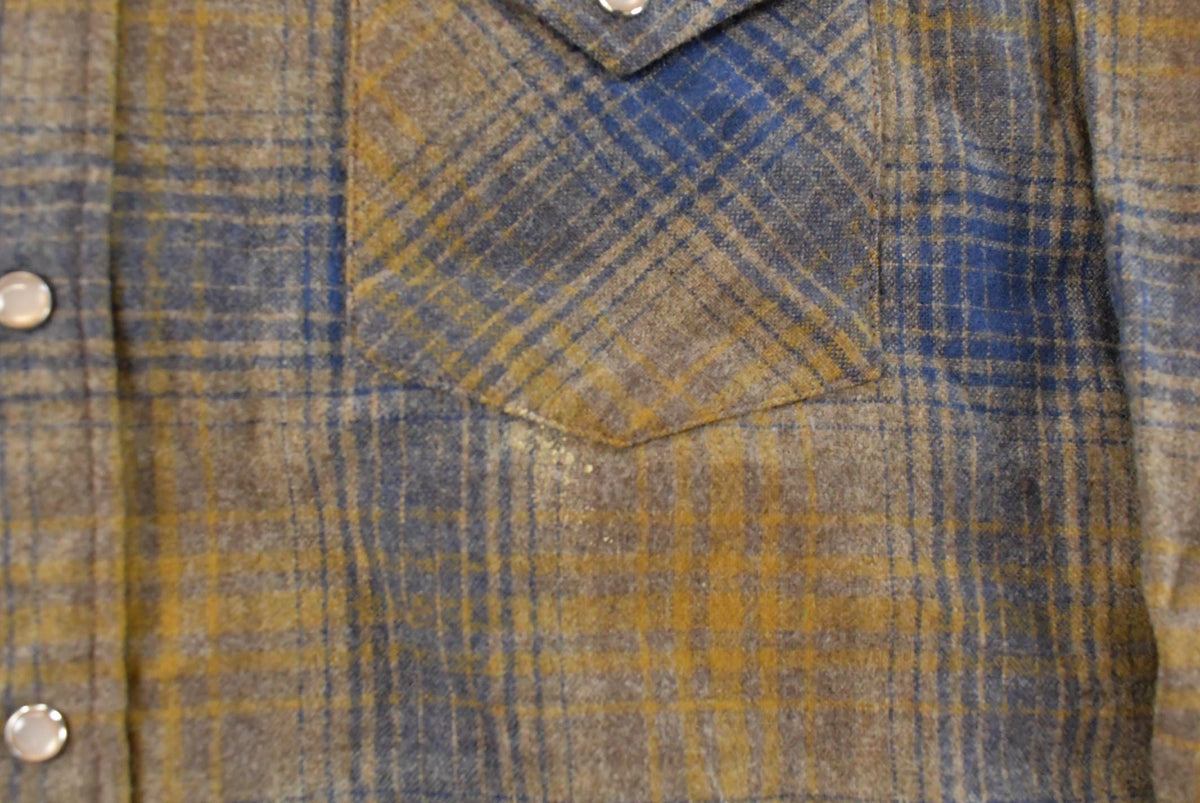 Vintage 1990s Pendleton Wool Flannel Button Up Canyon Shirt Men's M from propervintagecanada