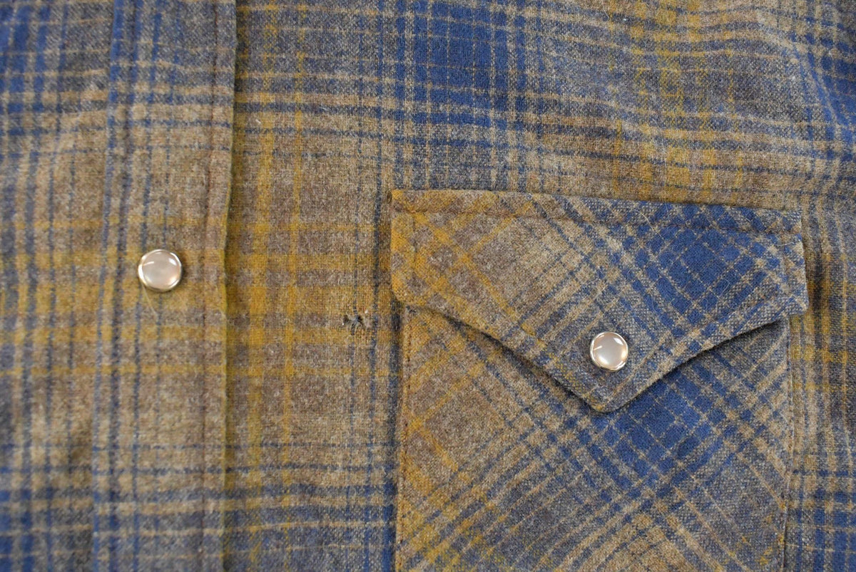Vintage 1990s Pendleton Wool Flannel Button Up Canyon Shirt Men's M from propervintagecanada