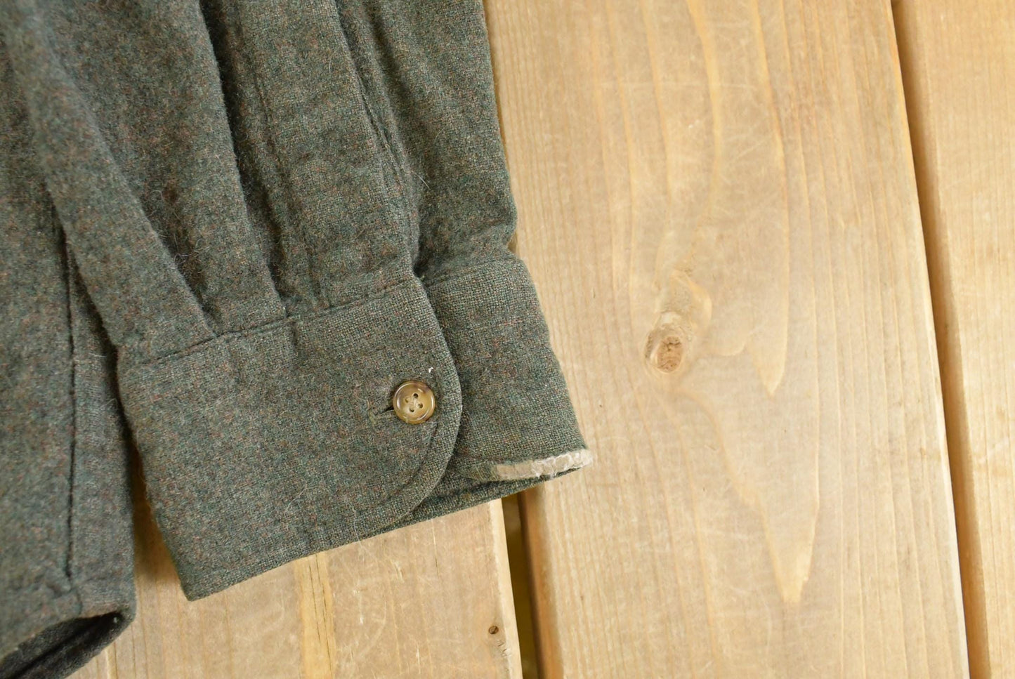 Vintage 1990s Pendleton Wool Flannel Trail Shirt Men's Large from propervintagecanada