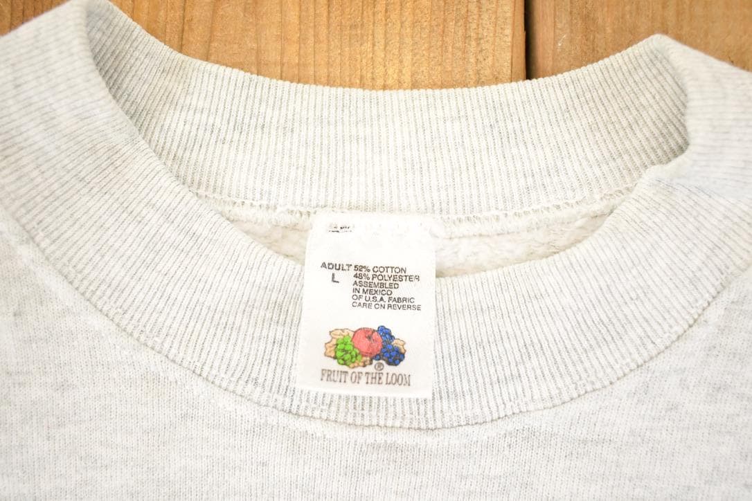 Vintage 1990s Penn State Alumni Souvenir Collegiate Crewneck Sweatshirt Women's L from propervintagecanada