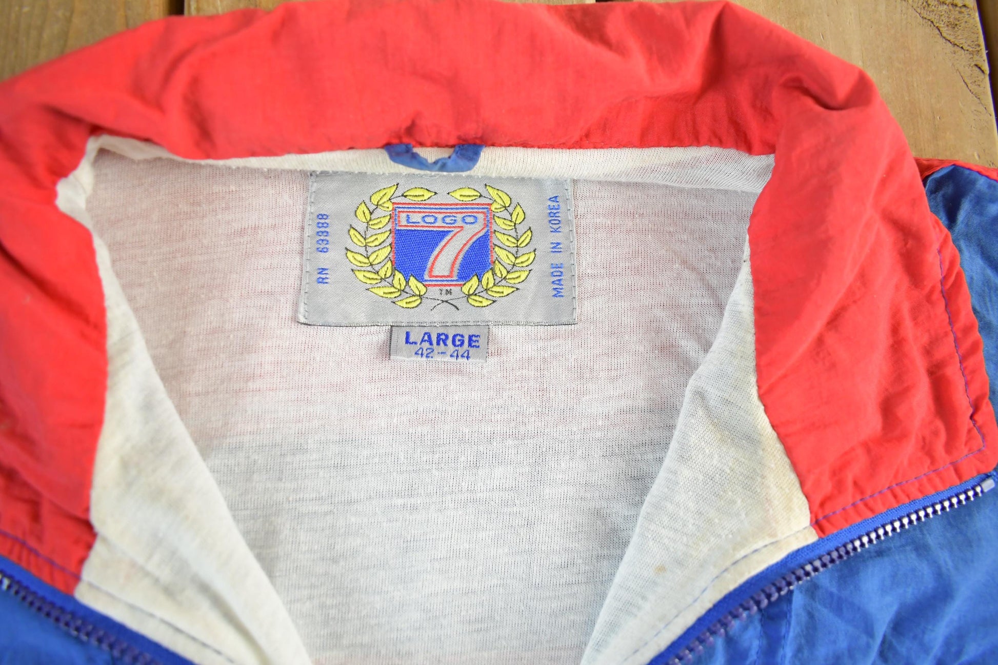 Vintage 1990s Philadelphia 76ers Logo 7 NBA Windbreaker Men's Large from propervintagecanada