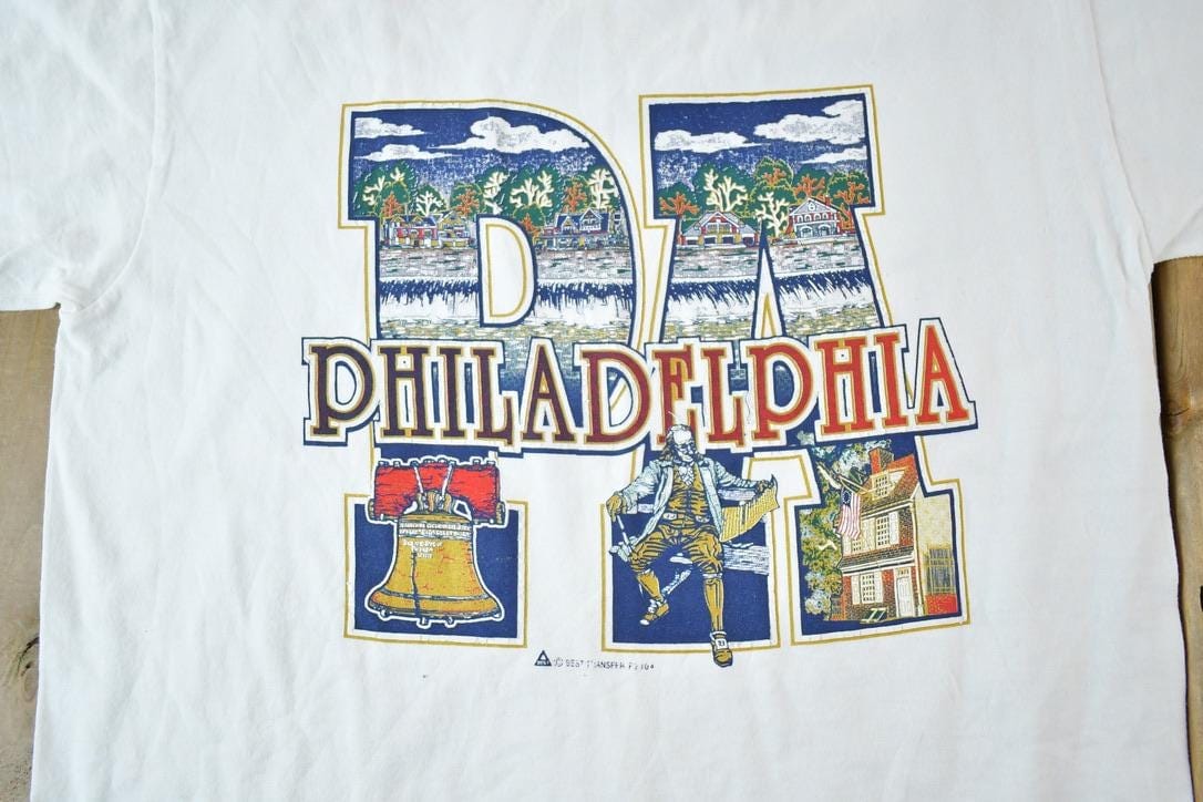 Vintage 1990s Philadelphia Souvenir Single Stitch Graphic Print T-Shirt Made In USA Men's Medium from propervintagecanada