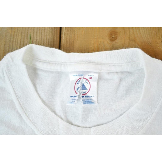 Vintage 1990s Philadelphia Souvenir Single Stitch Graphic Print T-Shirt Made In USA Men's Medium from propervintagecanada