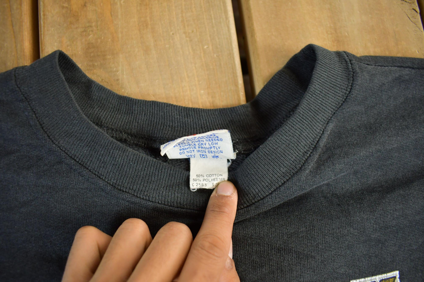 Vintage 1990s Pittsburgh Penguins NHL Crewneck Sweatshirt Men's XL from propervintagecanada