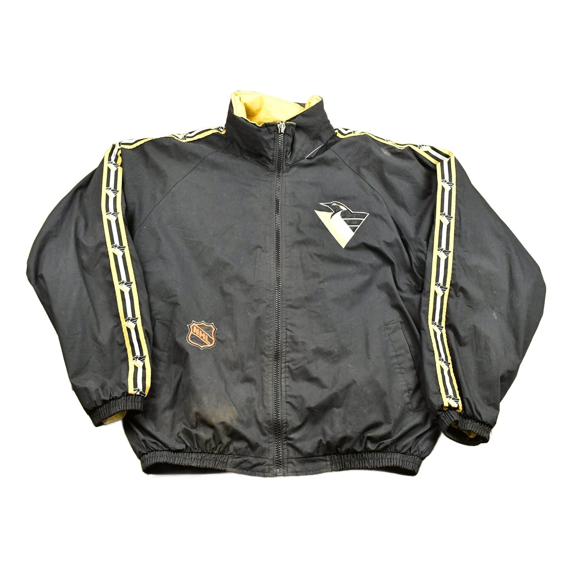Vintage 1990s Pittsburgh Penguins NHL Pro Player Jacket Men's Large from propervintagecanada