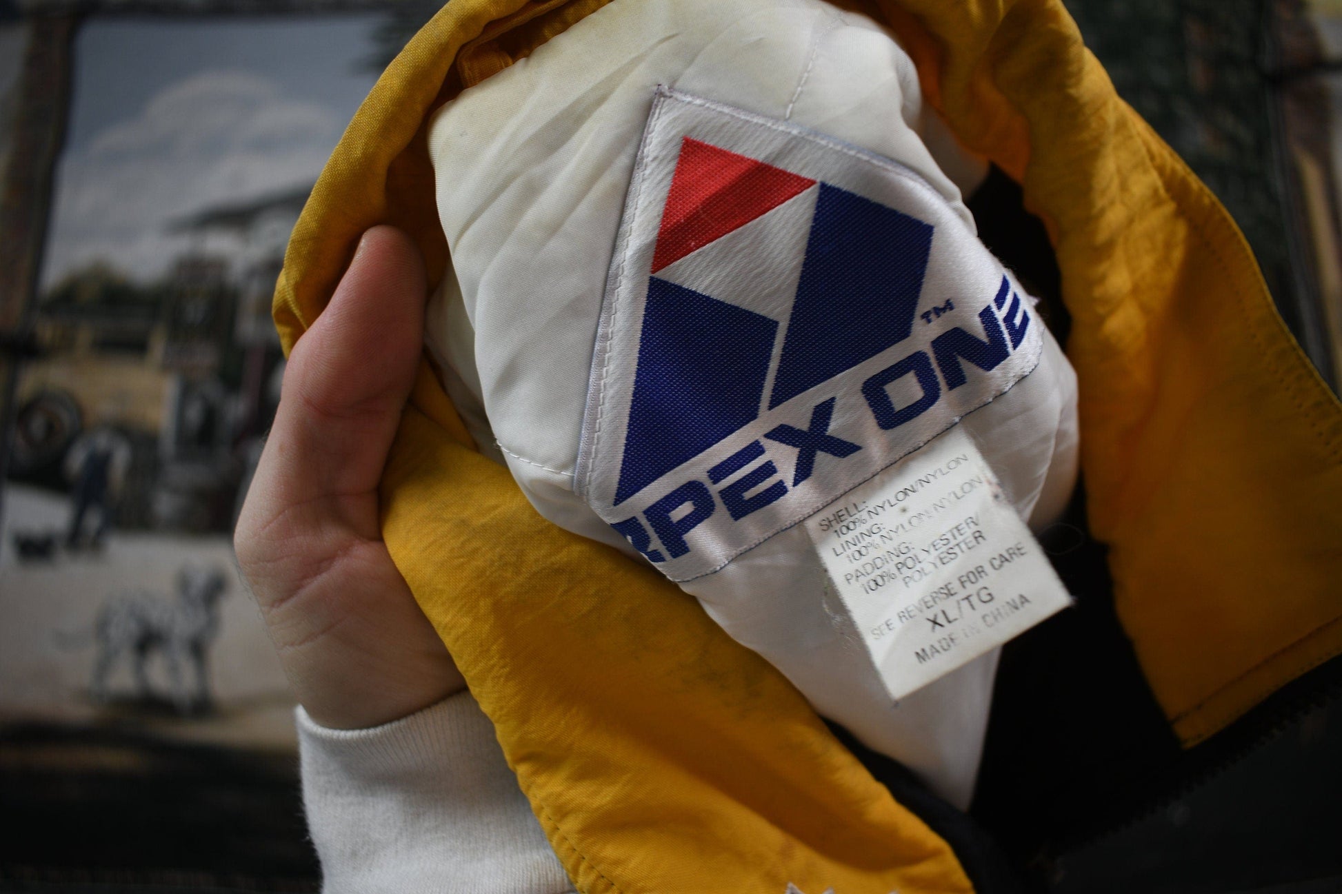 Vintage 1990s Pittsburgh Pirates MLB Apex One Puffer Jacket Men's XL from propervintagecanada