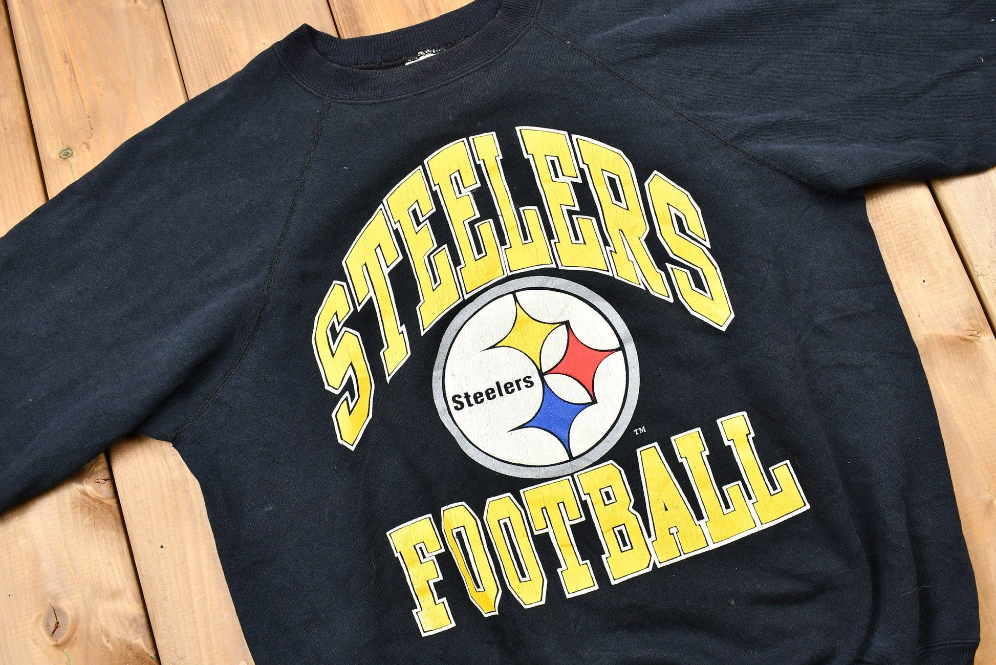 Vintage 1990s Pittsburgh Steelers Crewneck Sweatshirt Men's XL from propervintagecanada