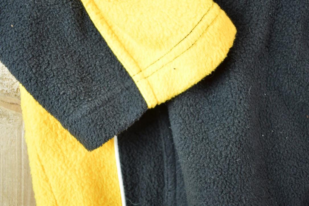 Vintage 1990s Pittsburgh Steelers Fleece NFL Hoodie Sweatshirt Men's XL from propervintagecanada