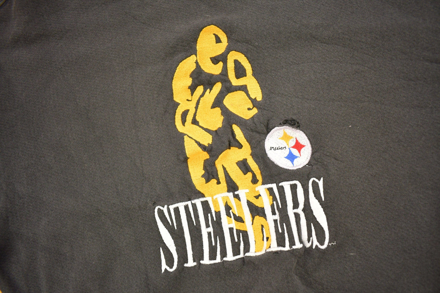 Vintage 1990s Pittsburgh Steelers NFL Crewneck Sweatshirt Men's Large from propervintagecanada