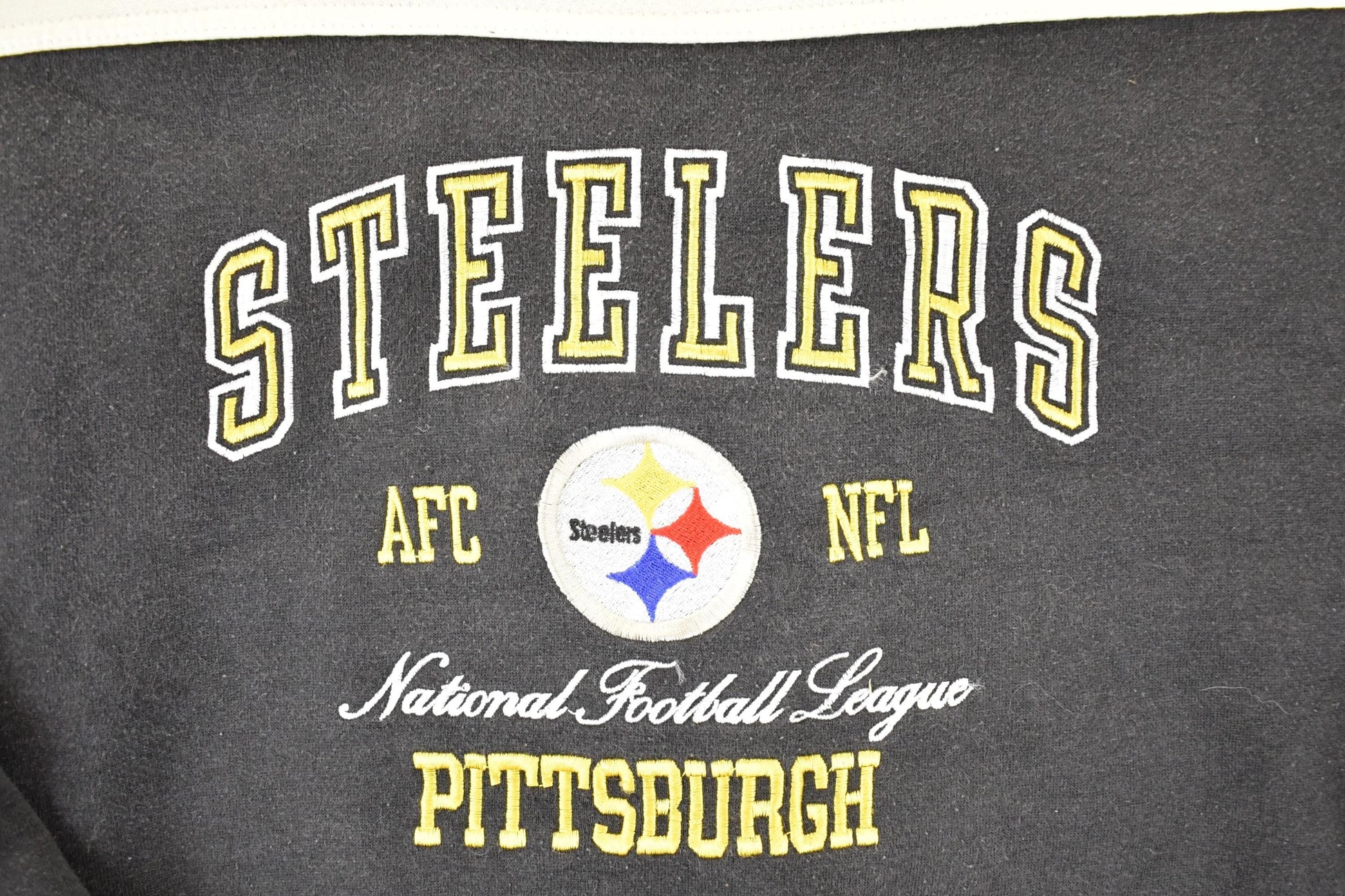 Vintage 1990s Pittsburgh Steelers Pro Player NFL Crewneck Sweatshirt Men's L from propervintagecanada