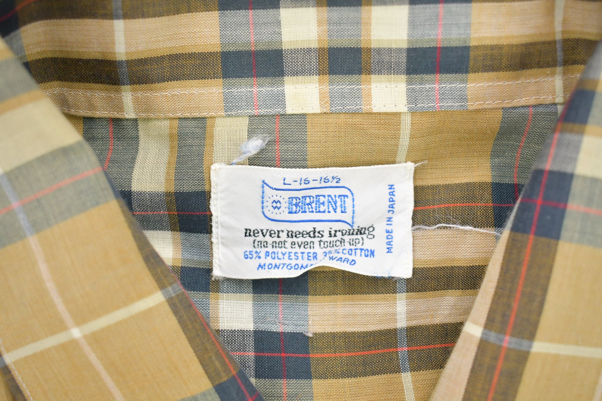 Vintage 1990s Plaid Button Up Shirt Men's Large from propervintagecanada