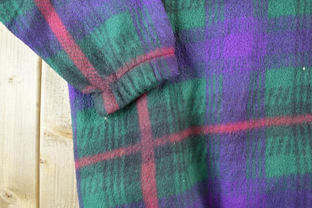Vintage 1990s Plaid Fleece Outdoorsman Sweater Men's XL from propervintagecanada