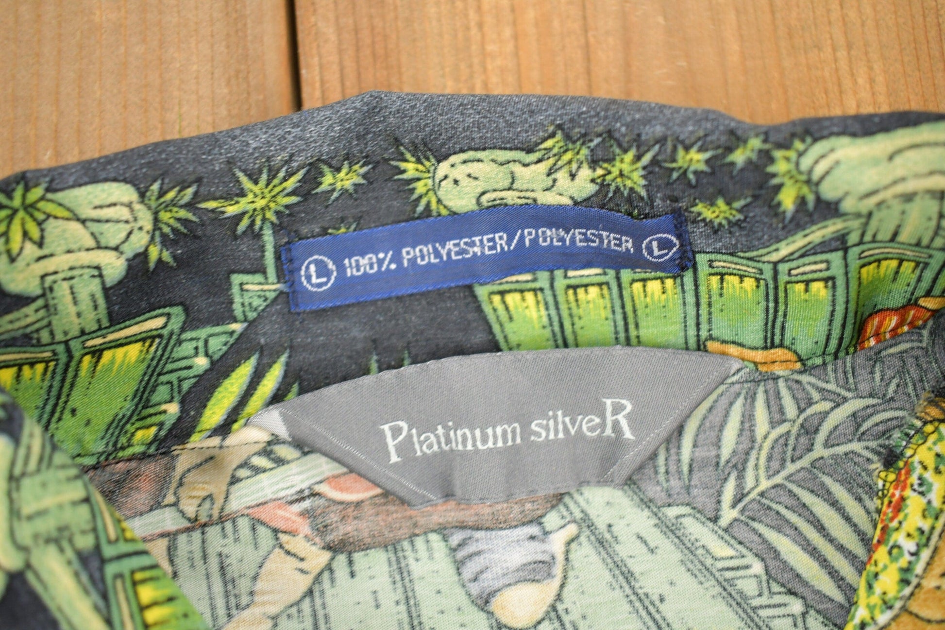 Vintage 1990s Platinum Silver Hawaiian Theme Button Up Shirt Men's Large from propervintagecanada