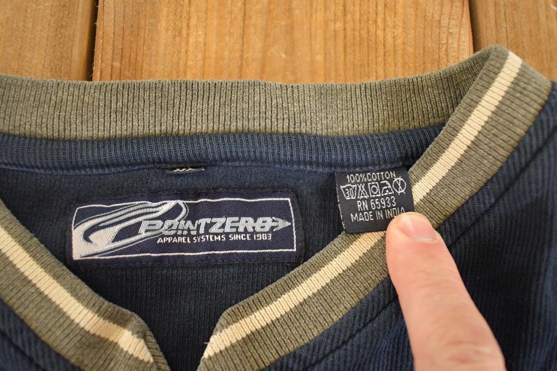 Vintage 1990s Point Zero Souvenir Crewneck Sweatshirt Mens L from propervintagecanada